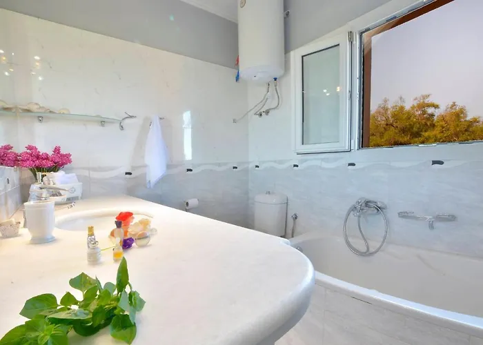 Kardami -country House