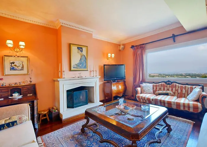 Feriehus Kardami -country House *