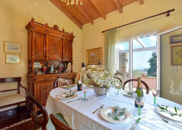 Feriehus Kardami -country House