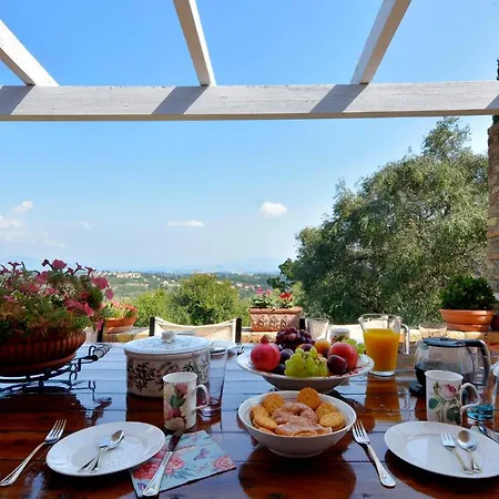 Feriehus Kardami -country House